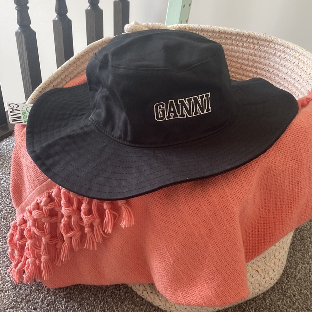 NWT Ganni Bucket Sun Hat